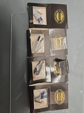 4 Pochettes avec figurines