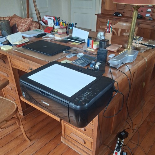 Bureau américain vis - bureau,