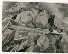 PHOTO, un mirage III en vol avec son pilote à bord avion de combat aviation