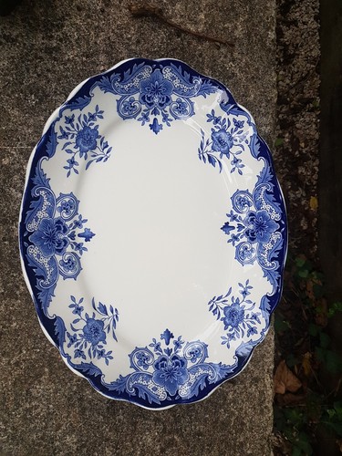 Ancien grand plat ovale - , en