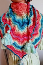 châle multicolore tricoté