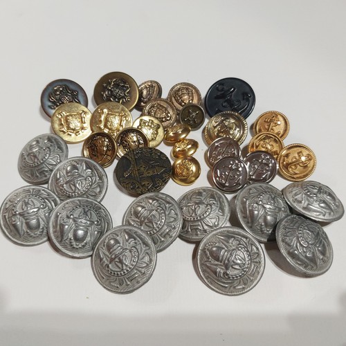 Lot boutons blason armoiries - lot,