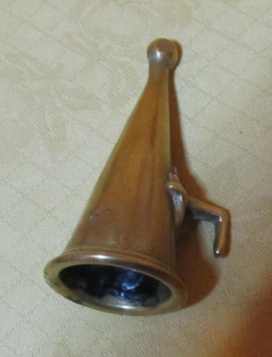 Ancien éteignoir étouffoir