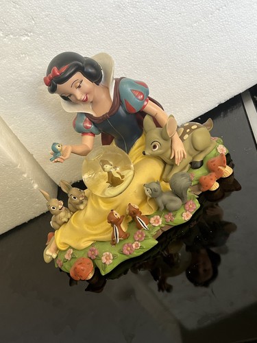 Snowglobe blanche neige - neige, disney