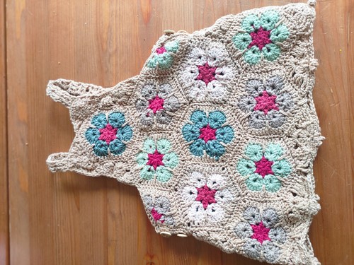 Robe fait main - granny, crochet