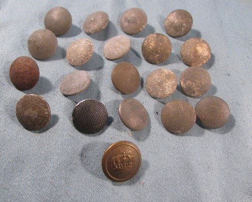 Boutons allemands dont - 20, 19