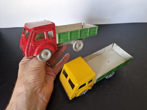 Lot - ,