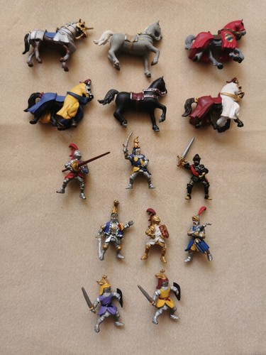 Belles figurines plastoy - belles, lot