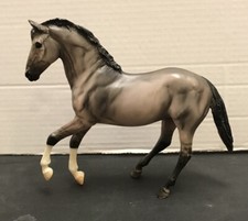Breyer Classics Ginger Mold# 3040 American Quarter Horse #678 Grullo Gray