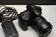 NIKON D90 