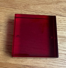 Présentoir Rectangulaire Acrylique massif rouge - 7 x 7 x 2,5 cm