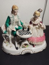 Figurine / Sculpture / Biscuit