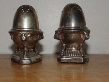 Jolie Paire de Salières