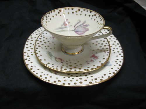Très jolie tasse - , en