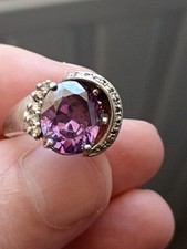 Bague en argent massif sertie