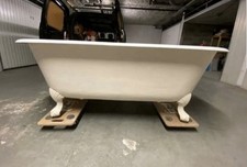 Baignoire En Fonte À Pied En