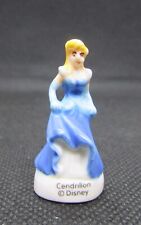 Fève Série Les princesses " Cendrillon robe Bleue " Disney  #G44