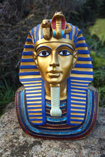 90001  FIGURINE BUSTE 30 CM