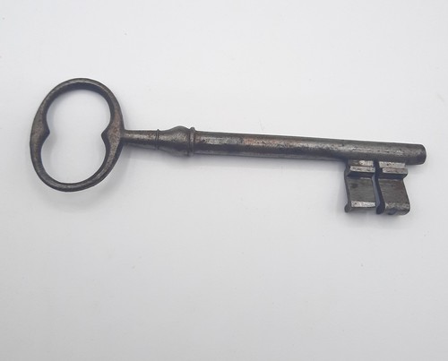 Ancienne grosse clé porte - grosse,