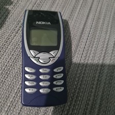 Téléphone Mobile Nokia 8210