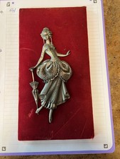 Tableau Femme  En Étain sur