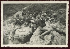 photo ancienne . Scouts a