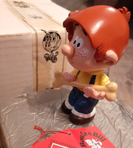 Roba regout sculpture - roba,