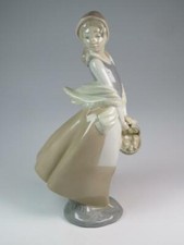 Figurine En Porcelaine NAO