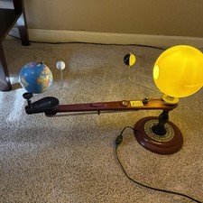 TRIPPENSEE ELEMENTARY PLANETARIUM (Vintage 1960s) ???