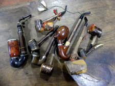 Lot pipes en bois - 9,