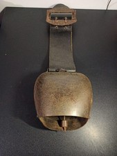 Ancienne grande cloche de