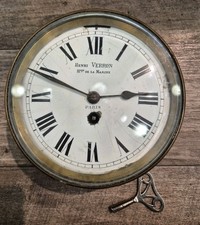 pendule mécanique ancienne