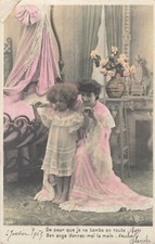 CP MOTHER ELEGANT PRETTY LITTLE GIRL FRIEZE NEAR CRADLE - PINK VASE 47078