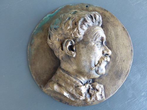 Médaillon bronze de - médaillon, en