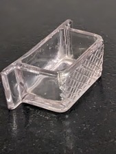 ANCIENNE MANGEOIRE A OISEAU EN