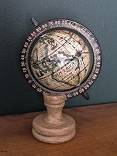 Mappemonde Sur Pied En Bois