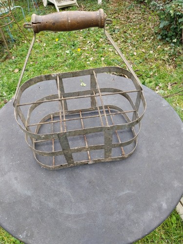 Ancien porte bouteilles - porte,