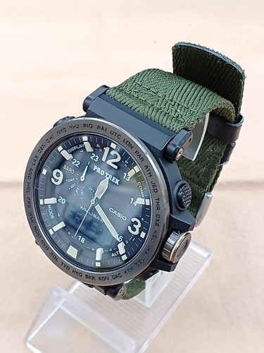 Montre numérique casio - numérique,