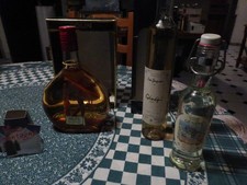 LOT  DE 3 BOUTEILLES GENEPI DOLIN JACQUIER ET AUTRES