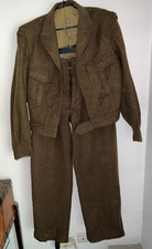 Militaria : ancien uniforme militaire en drap de laine kaki, peloton AMX marqué