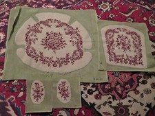 TAPISSERIE brodée MAIN POINT