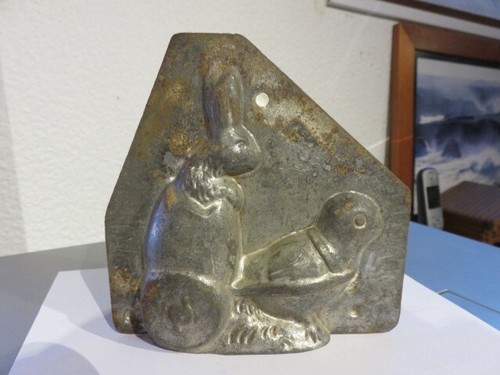 Très ancien demi moule - , à
