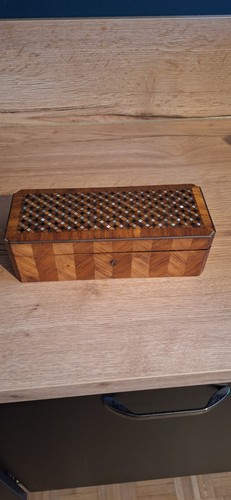 Boîte gants marqueterie - À,