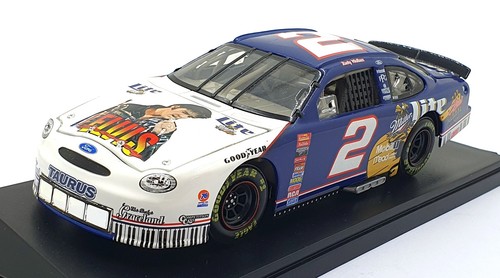 Action scale w249801025 - 1/24,