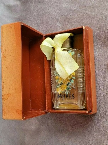 Vintage perfume bottle - vintage, flacon