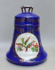 BONBONNIERE EN PORCELAINE EN