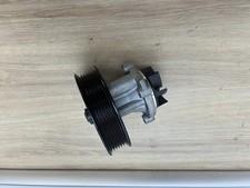 pompe à eau Voiture