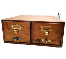 Ancien meuble de métier