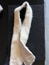 col en vison blanc véritable