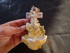 Petit Bénitier en biscuit